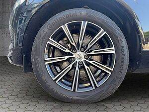 Volvo  T8 AWD Inscription Recharge Plug-In Hybrid