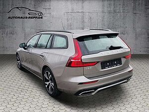 Volvo  B4 Mild-Hybrid Diesel R-Design / Xenium-Paket