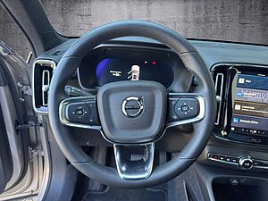 Volvo  Ultimate Recharge Pure Electric AWD