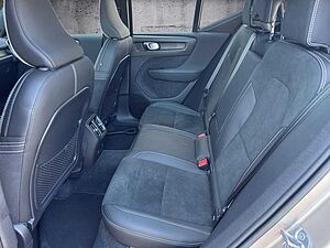 Volvo  Ultimate Recharge Pure Electric AWD