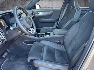 Volvo  Ultimate Recharge Pure Electric AWD