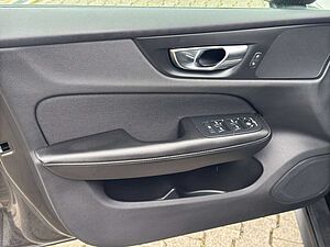 Volvo  B4 Diesel AWD / *Business-Paket*