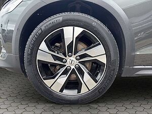 Volvo  B4 Diesel AWD / *Business-Paket*