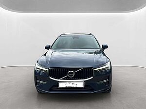 Volvo  B4 Diesel Mild-Hybrid Core 2WD