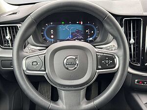 Volvo  B4 Diesel Mild-Hybrid Core 2WD