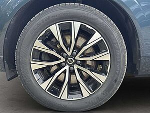 Volvo  B4 Diesel Mild-Hybrid Core 2WD