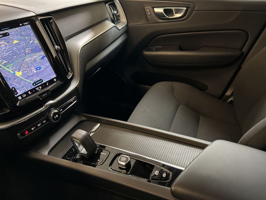 Volvo  Momentum Pro