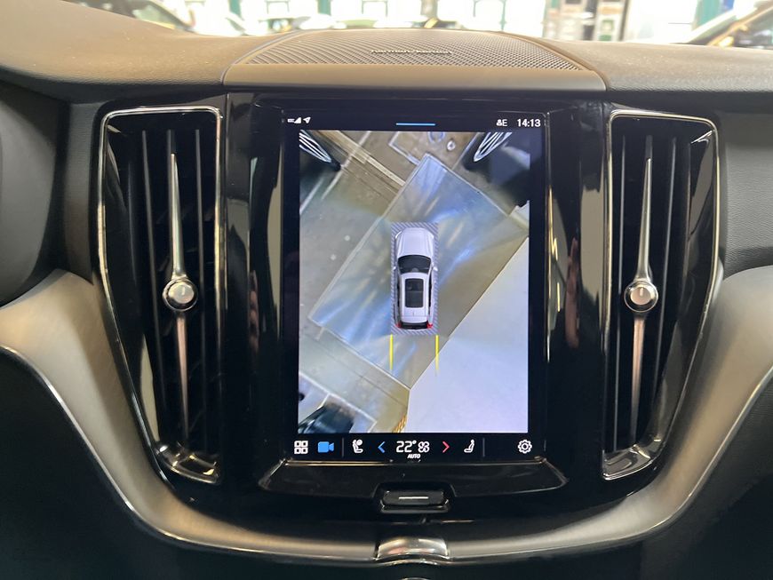 Volvo  Momentum Pro