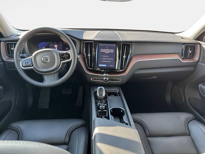 Volvo  Plus Dark