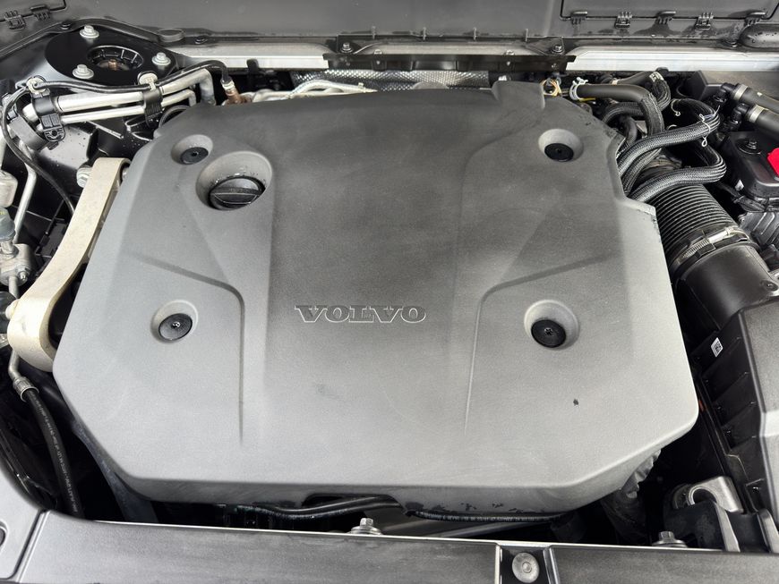 Volvo  Plus Bright
