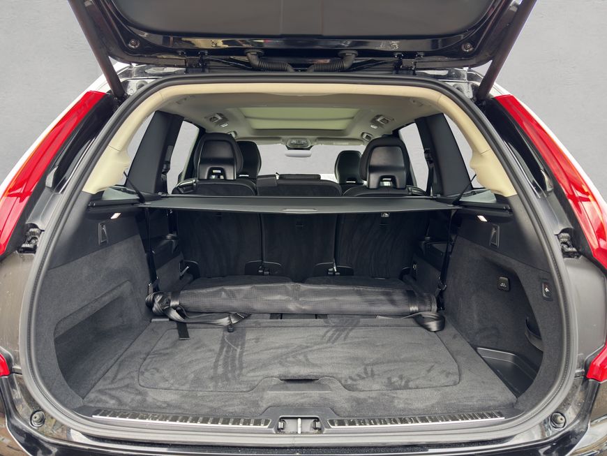 Volvo  Plus Bright