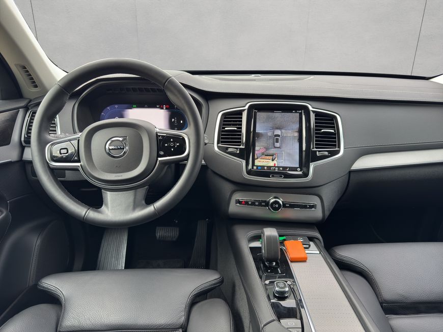 Volvo  Plus Bright