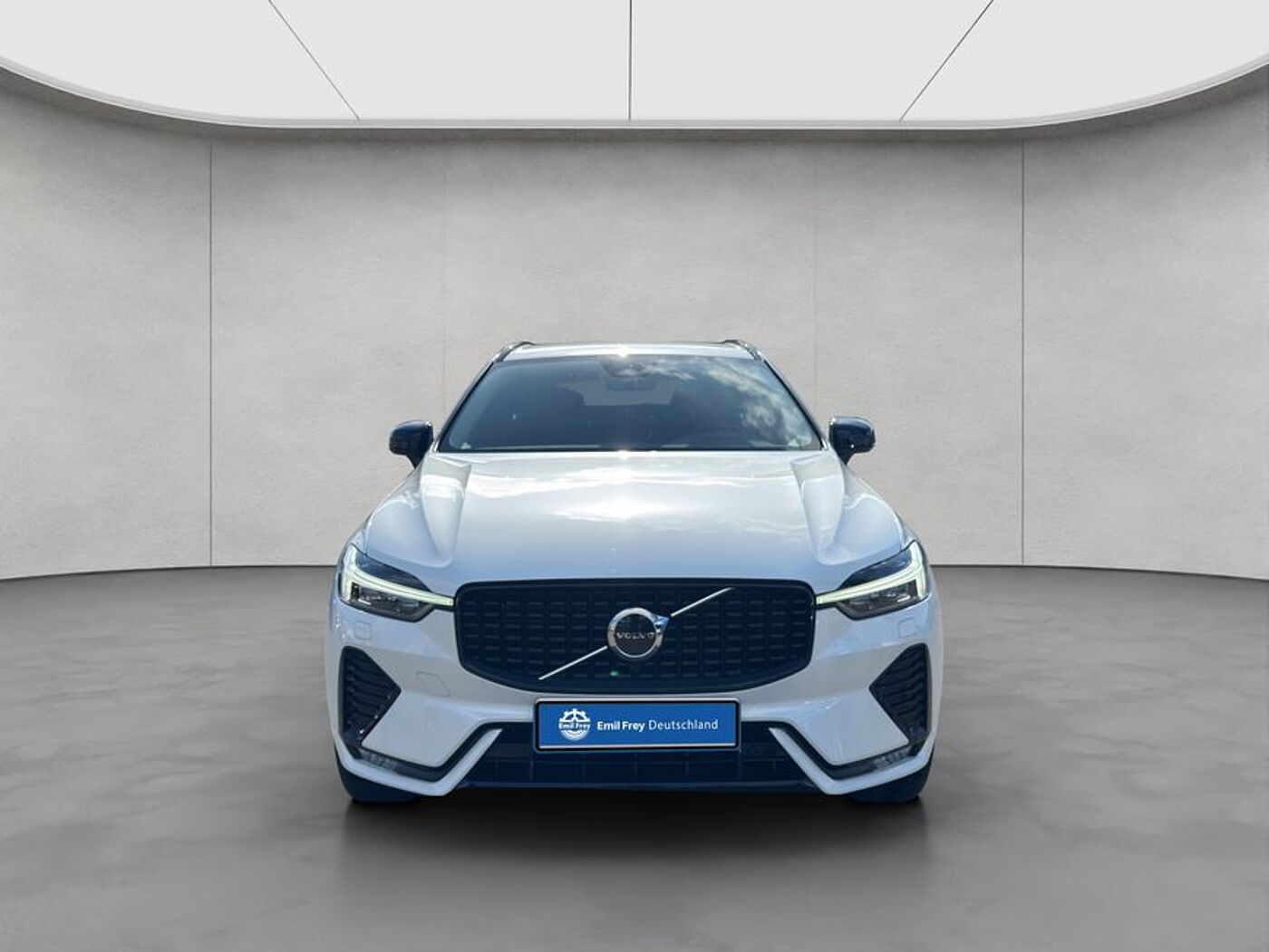 Volvo  Plus Dark