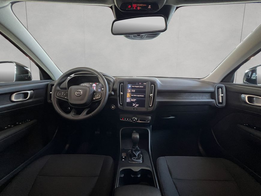 Volvo  Momentum Core