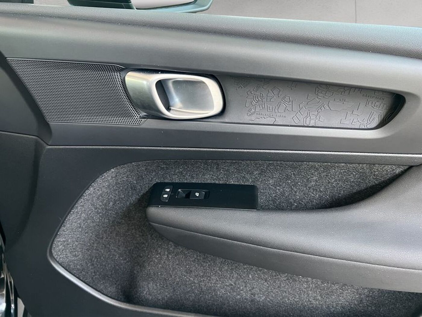 Volvo  Momentum Core