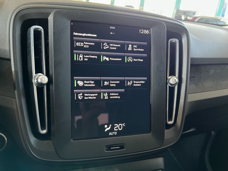 Volvo  Momentum Core