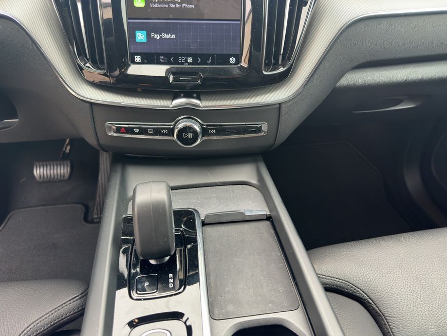 Volvo  Plus Dark