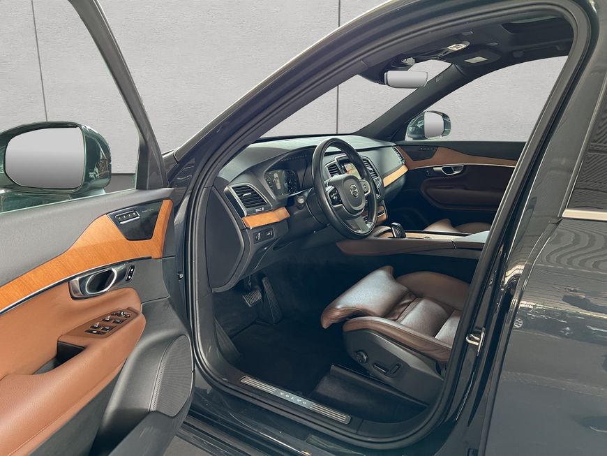 Volvo  Momentum Pro