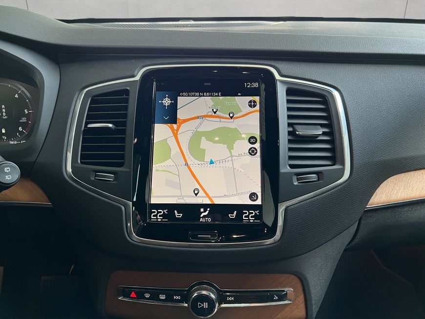 Volvo  Momentum Pro