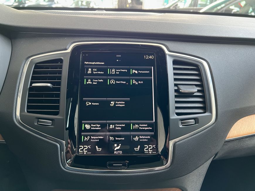 Volvo  Momentum Pro