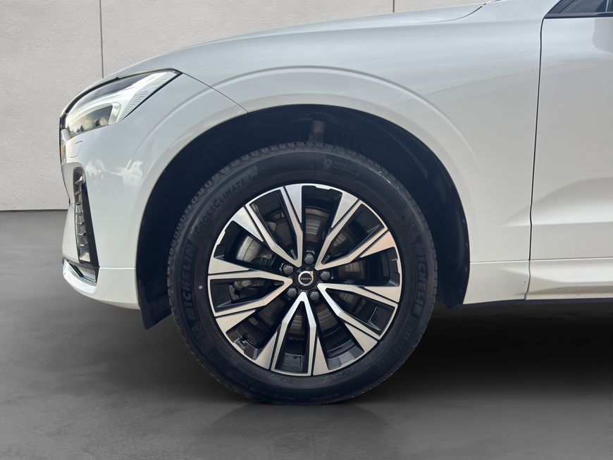 Volvo  Plus Dark