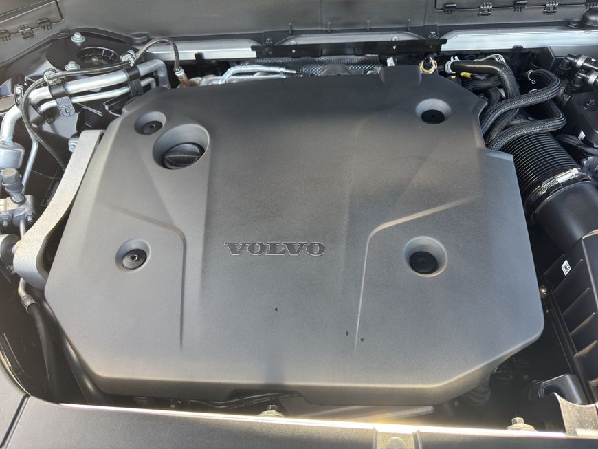 Volvo  Plus Bright