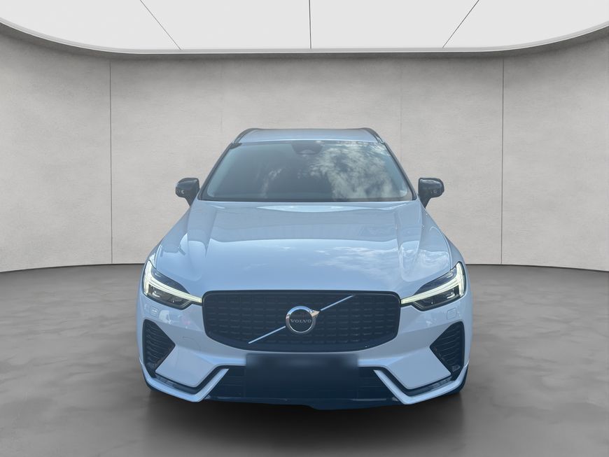 Volvo  Plus Dark