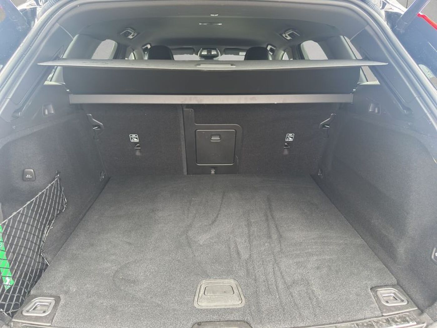 Volvo  Plus Dark