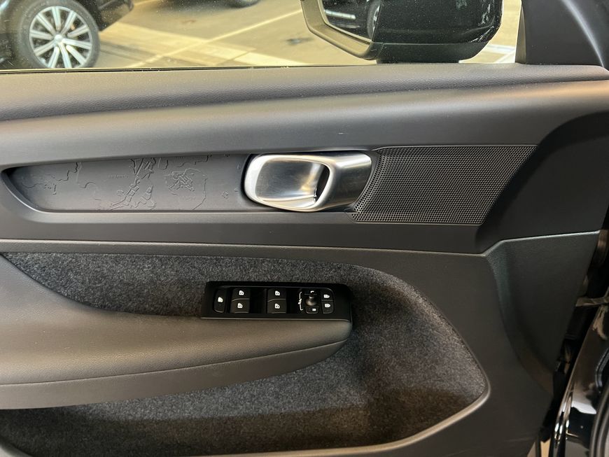 Volvo  Momentum Core