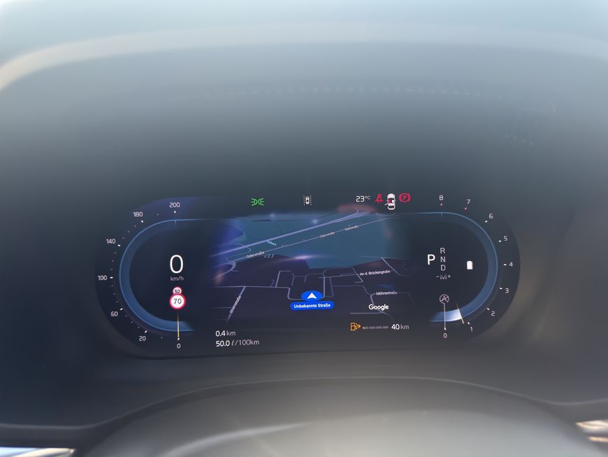 Volvo  Plus Dark
