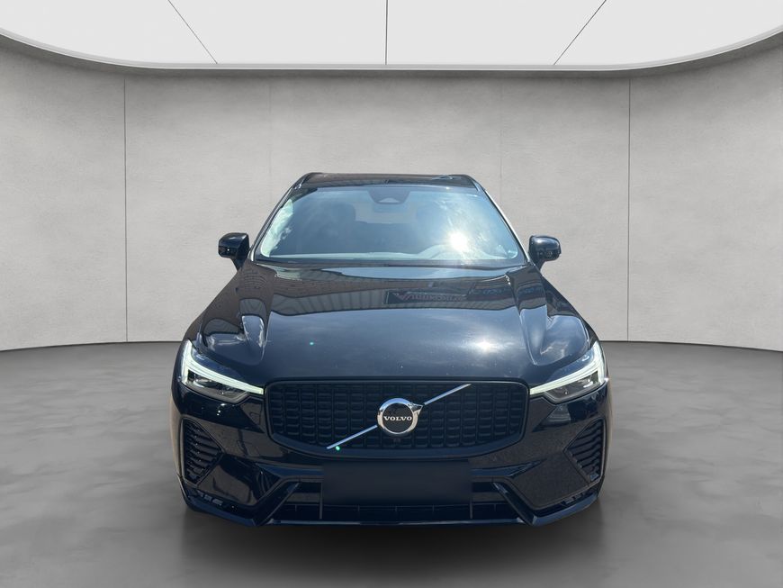 Volvo  Plus Dark