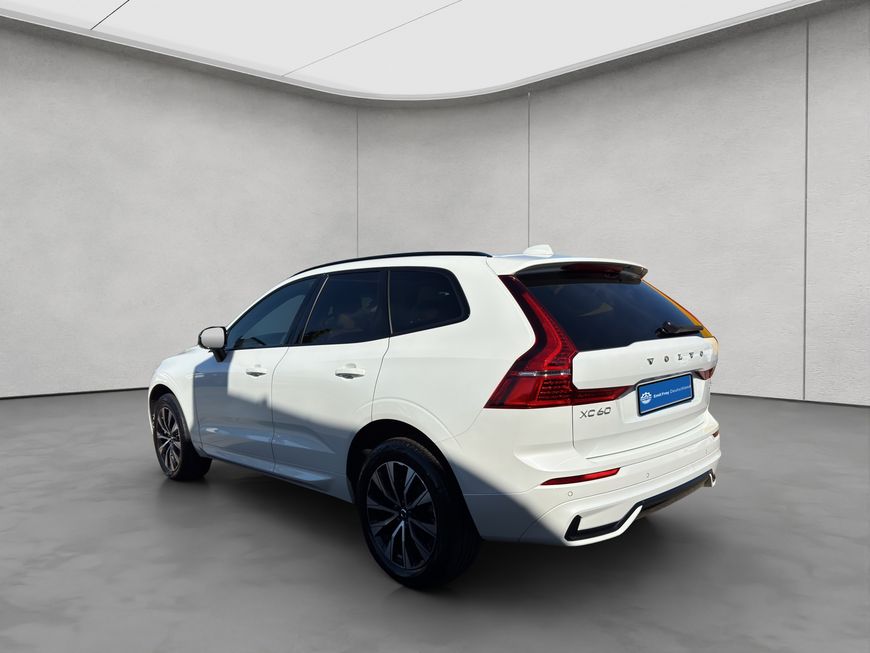 Volvo  Plus Dark