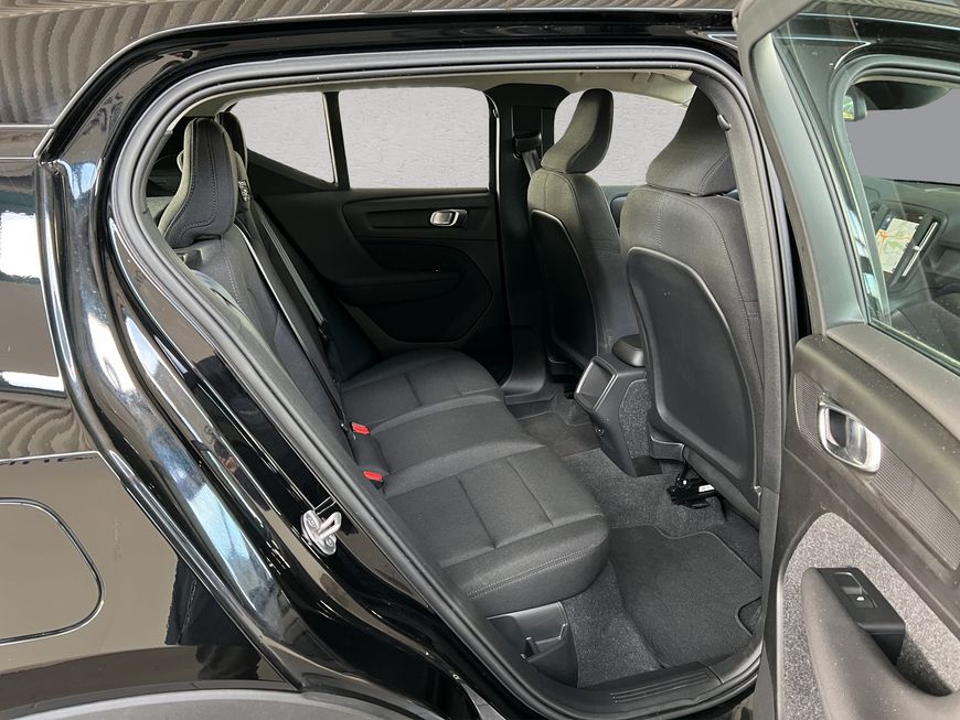 Volvo  Momentum Core
