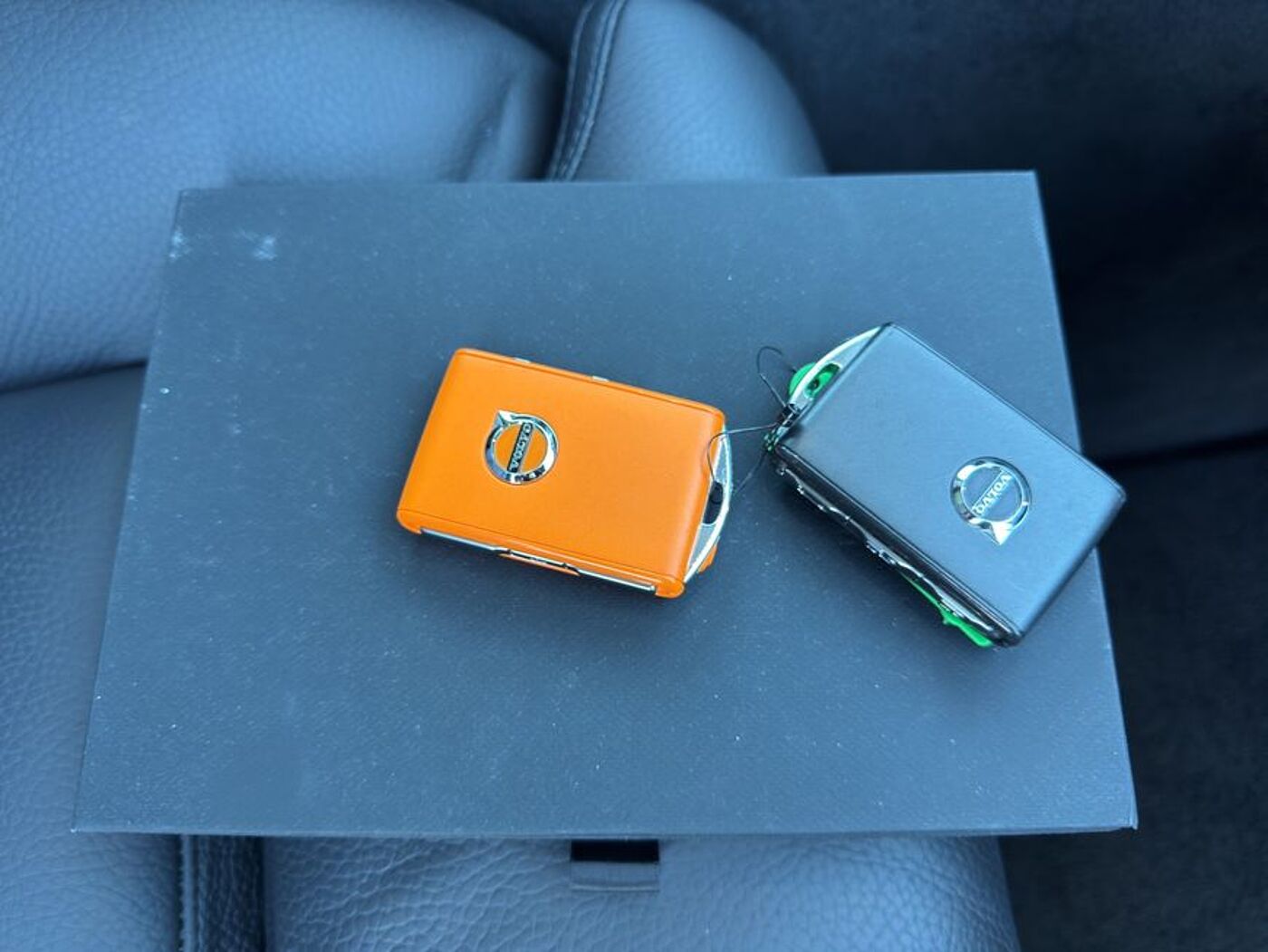 Volvo  Plus Bright