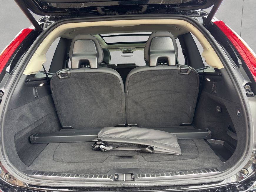 Volvo  Plus Bright