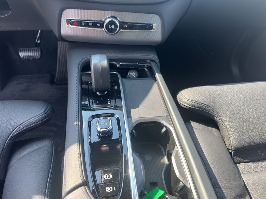Volvo  Plus Bright