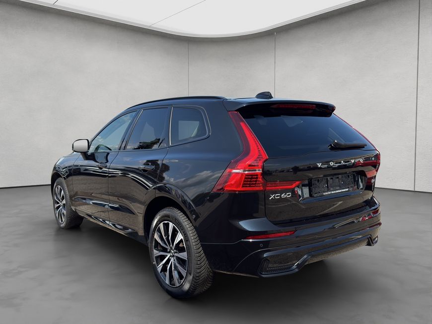 Volvo  Plus Dark