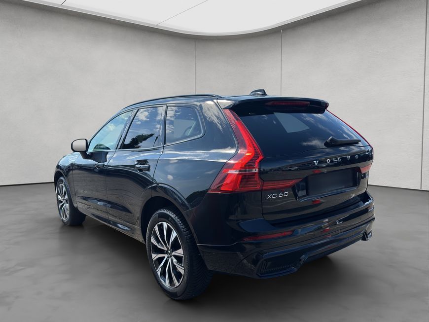 Volvo  Plus Dark