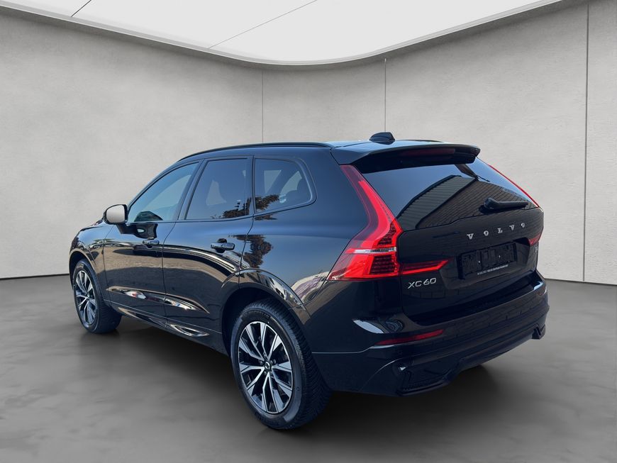 Volvo  Plus Dark