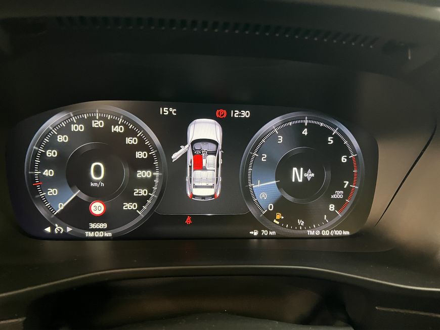 Volvo  Momentum Core