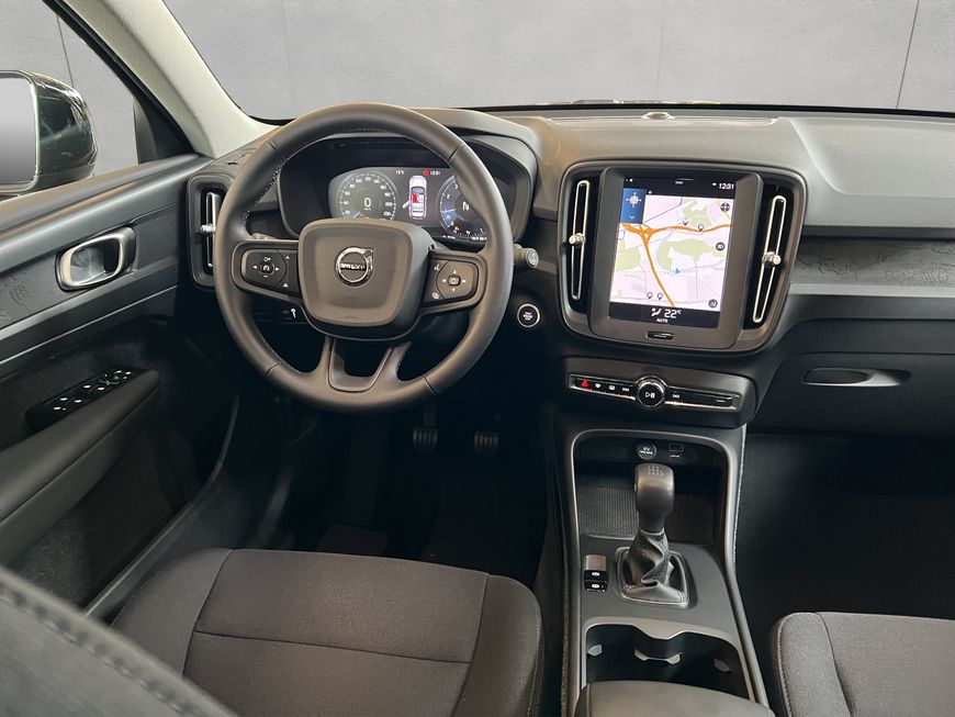 Volvo  Momentum Core