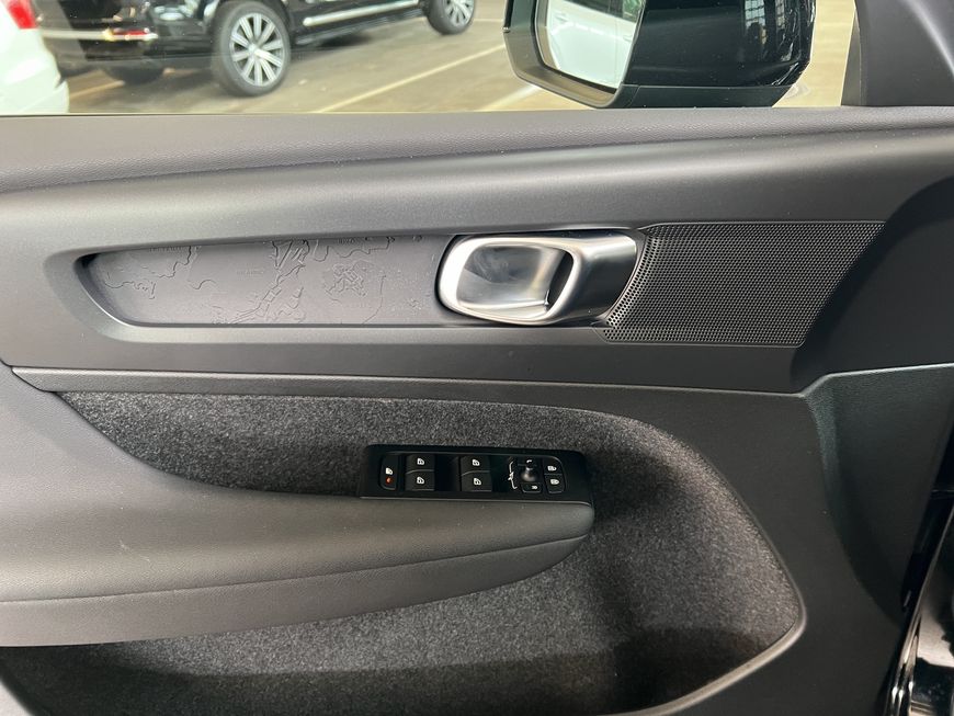 Volvo  Momentum Core