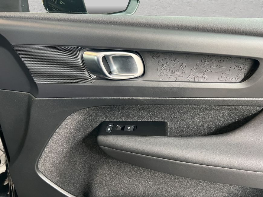 Volvo  Momentum Core