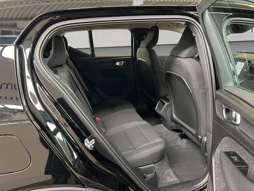 Volvo  Momentum Core