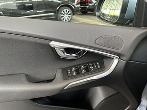 Volvo  D2  Navi LED Kamera PDCv+h