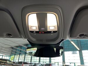 Volvo  B4 Momentum-Pro Aut 360° Navi LED Lenkradheizung