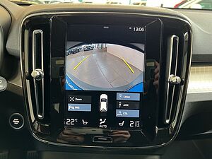 Volvo  T2 Momentum-Pro PilotAssist BLIS AHK Navi LED