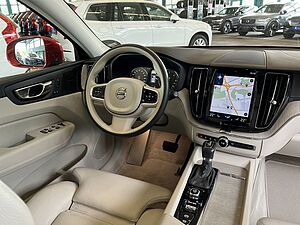 Volvo  D4  Aut Glasd PilotAssist BLIS Navi LED