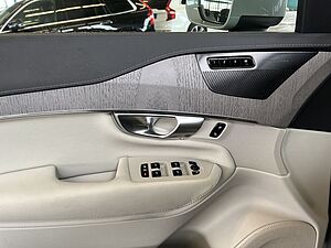 Volvo  Ultimate Bright