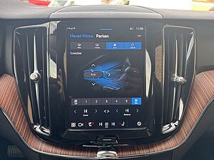 Volvo  Plus Dark